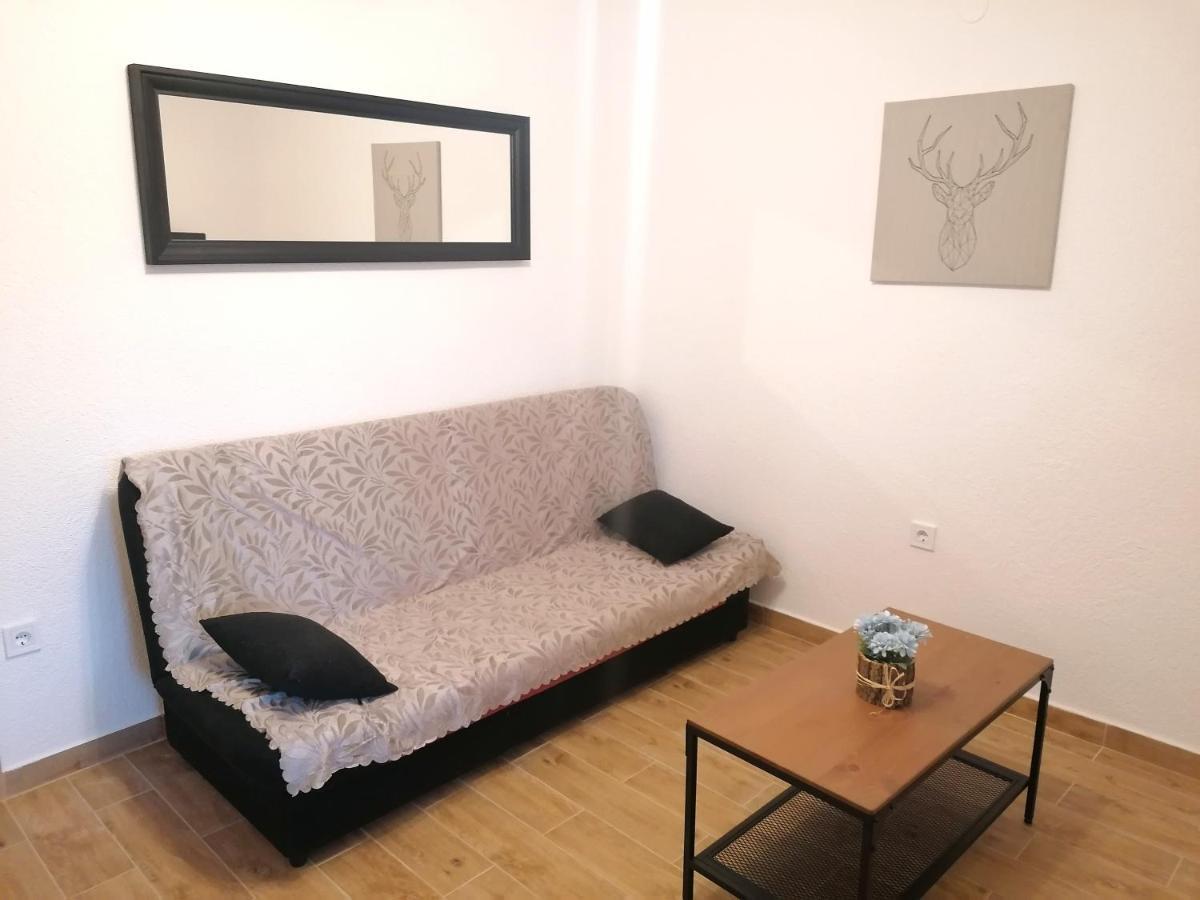 Apartmani Maks Gdinj Bagian luar foto