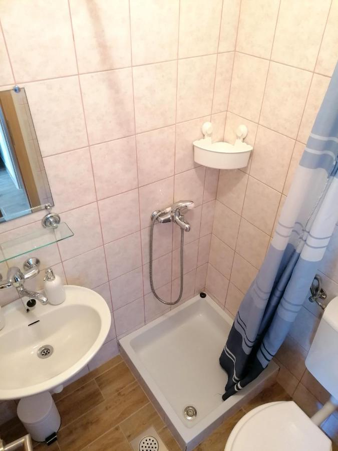 Apartmani Maks Gdinj Bagian luar foto