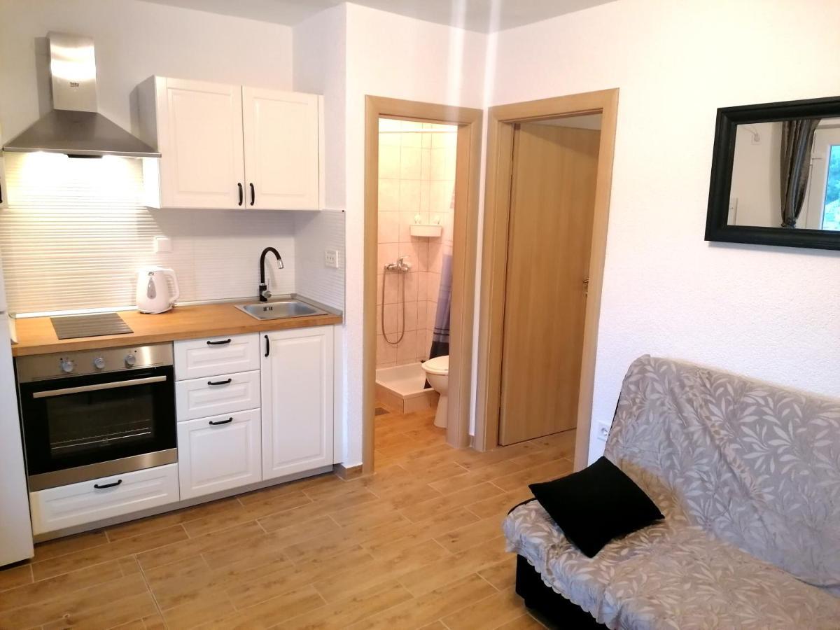 Apartmani Maks Gdinj Bagian luar foto