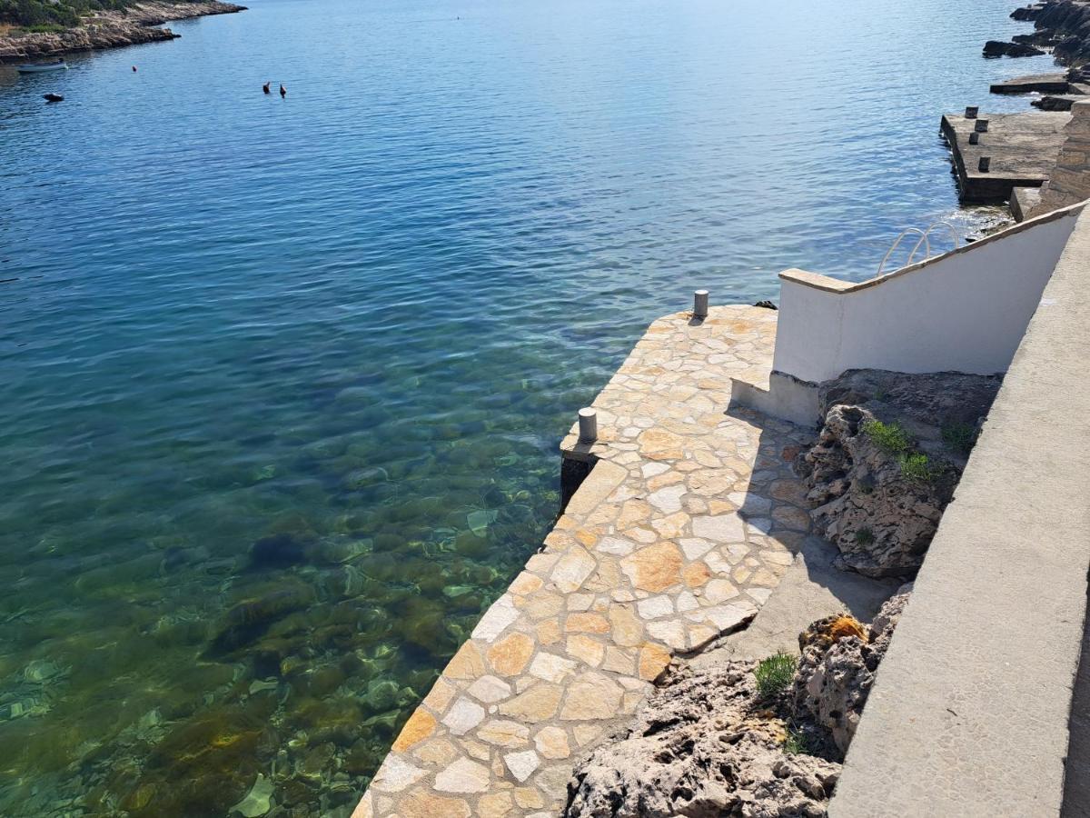 Apartmani Maks Gdinj Bagian luar foto