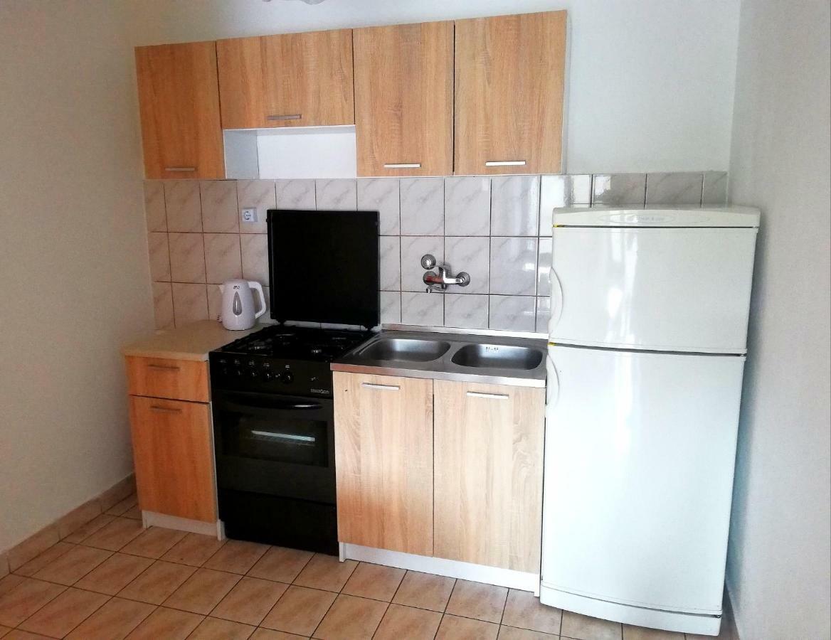 Apartmani Maks Gdinj Bagian luar foto