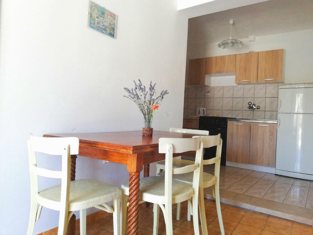 Apartmani Maks Gdinj Bagian luar foto